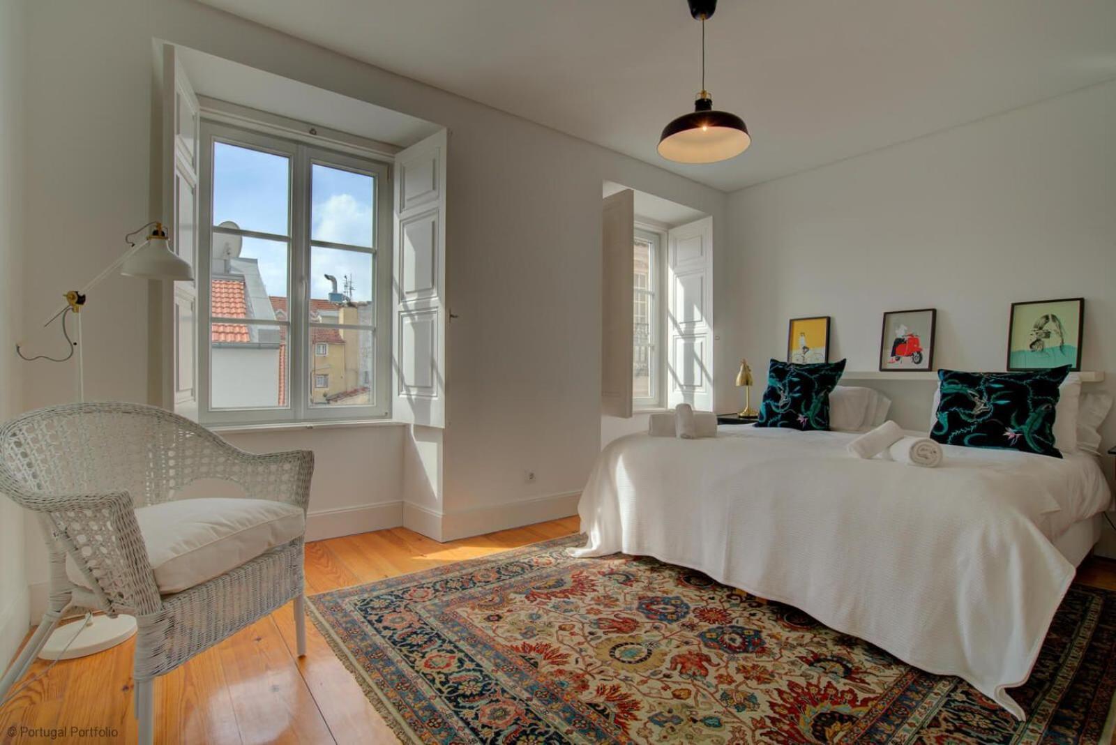 Tracey & Neill'S Place In Principe Real Лиссабон Экстерьер фото