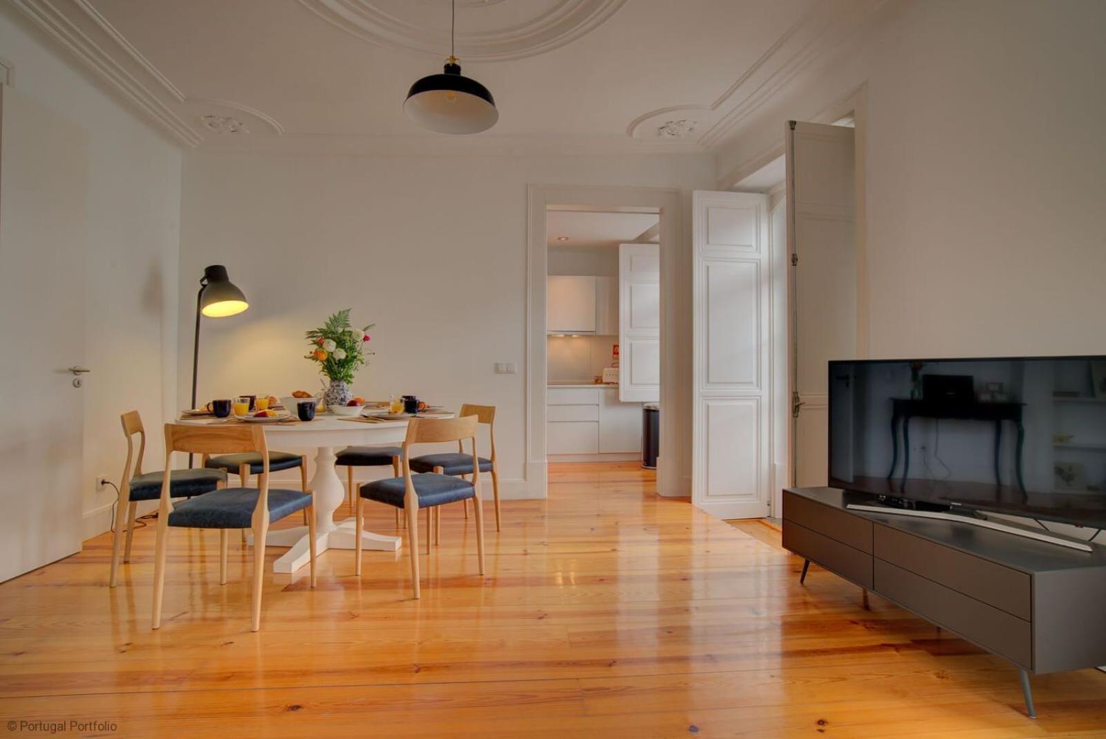 Tracey & Neill'S Place In Principe Real Лиссабон Экстерьер фото