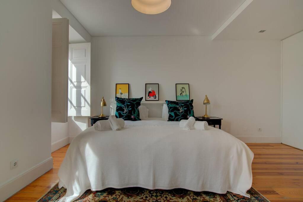 Tracey & Neill'S Place In Principe Real Лиссабон Экстерьер фото